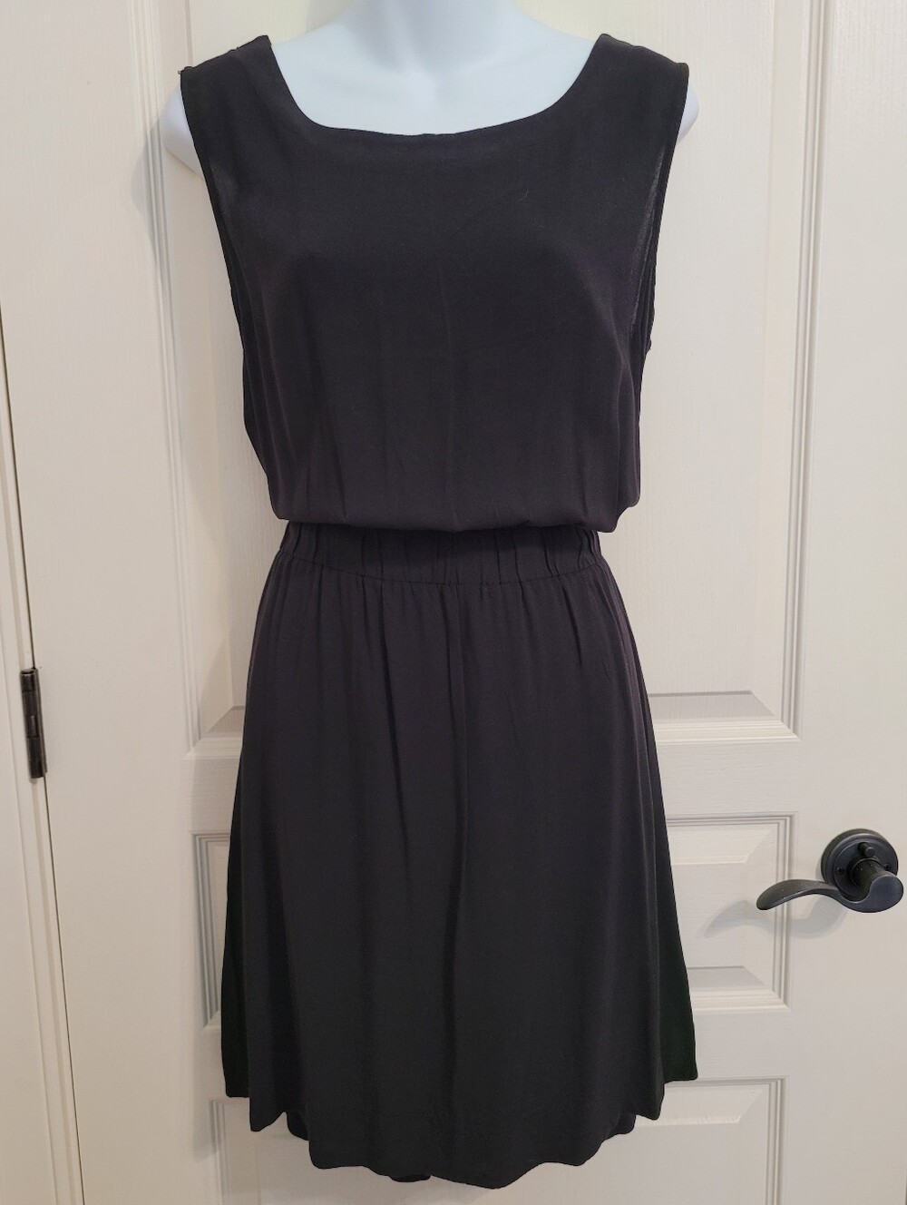 Faded Glory Sleeveless Blouson Style Tank- Sz L, Black Soot, EUC
